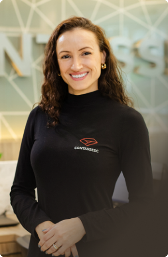 Especialista da Contassesc sorrindo